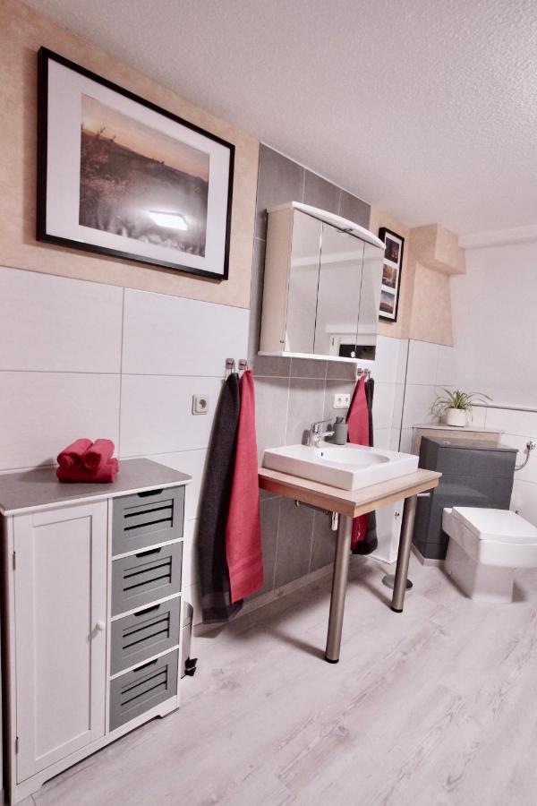 Ferienwohnung Ostard 2 塔勒 外观 照片