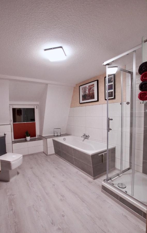 Ferienwohnung Ostard 2 塔勒 外观 照片
